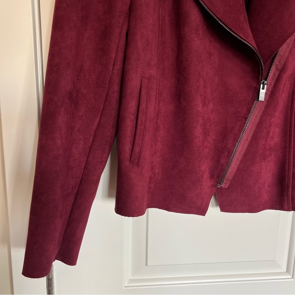 Kut from the Kloth Carina faux suede drape moto jacket in wine Burgundy Size M - Picture 6 of 9